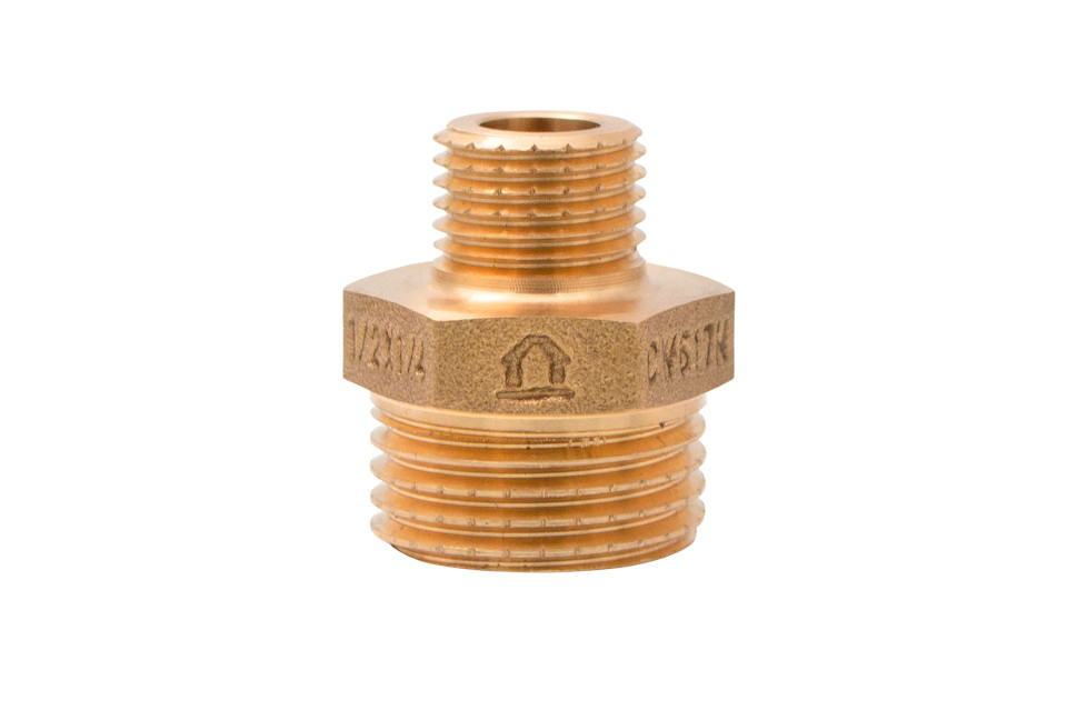 Brass reducing nipple CW617N 1/2